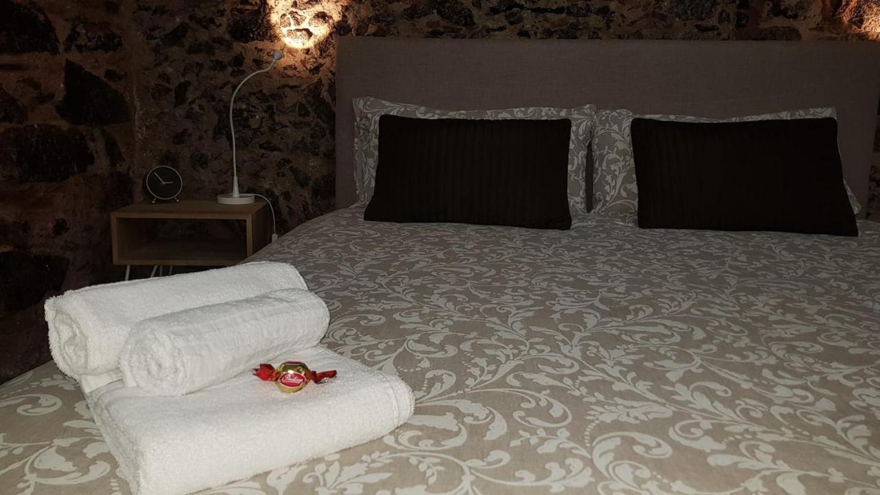 Villa La Piccola Grotta Ursino Aeroporto di Catania Fontana Rossa Esterno foto
