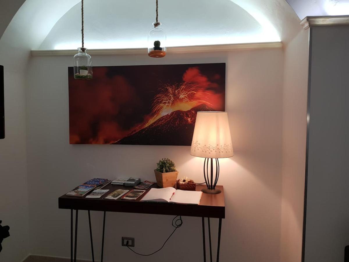Villa La Piccola Grotta Ursino Aeroporto di Catania Fontana Rossa Esterno foto