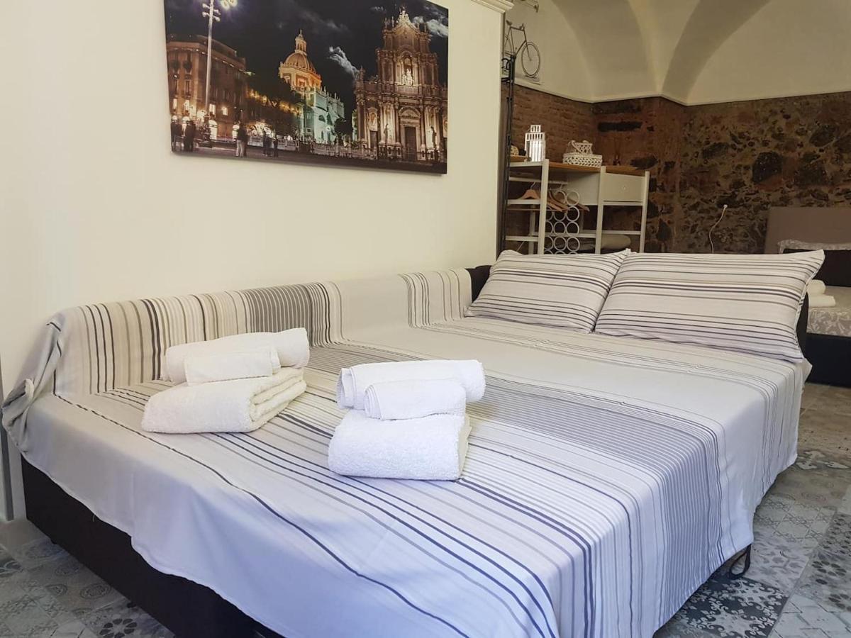Villa La Piccola Grotta Ursino Aeroporto di Catania Fontana Rossa Esterno foto