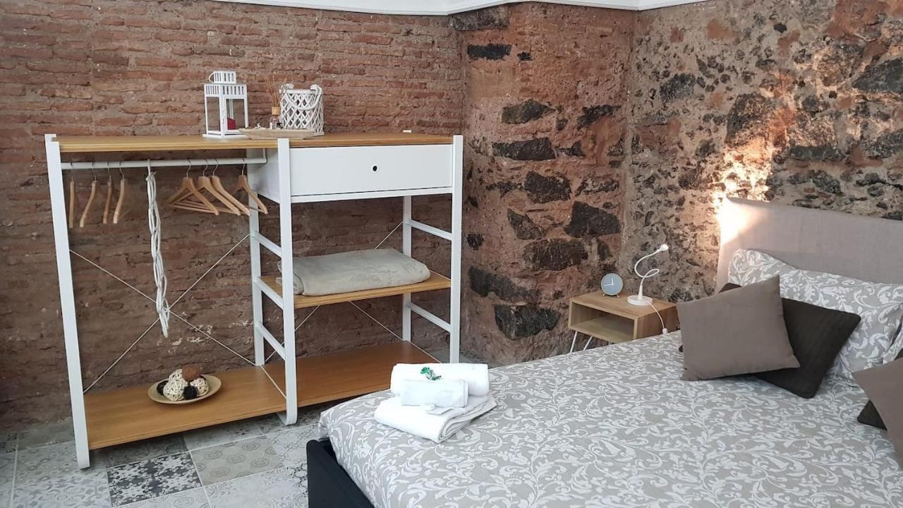 Villa La Piccola Grotta Ursino Aeroporto di Catania Fontana Rossa Esterno foto