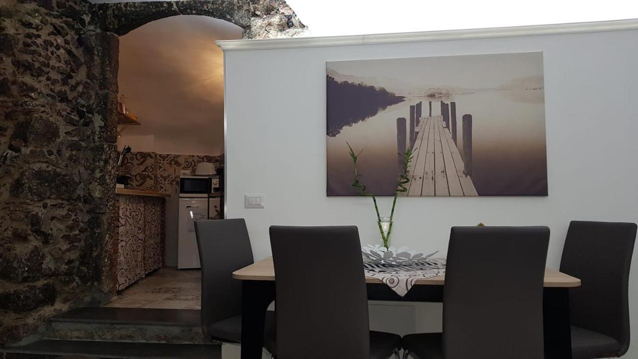 Villa La Piccola Grotta Ursino Aeroporto di Catania Fontana Rossa Esterno foto