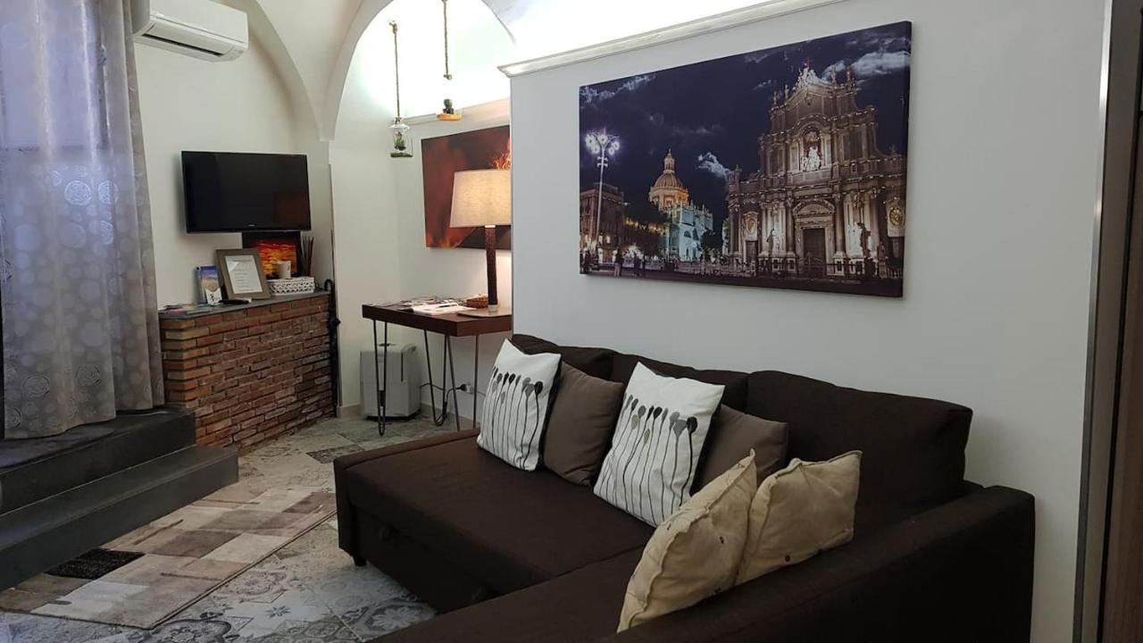 Villa La Piccola Grotta Ursino Aeroporto di Catania Fontana Rossa Esterno foto