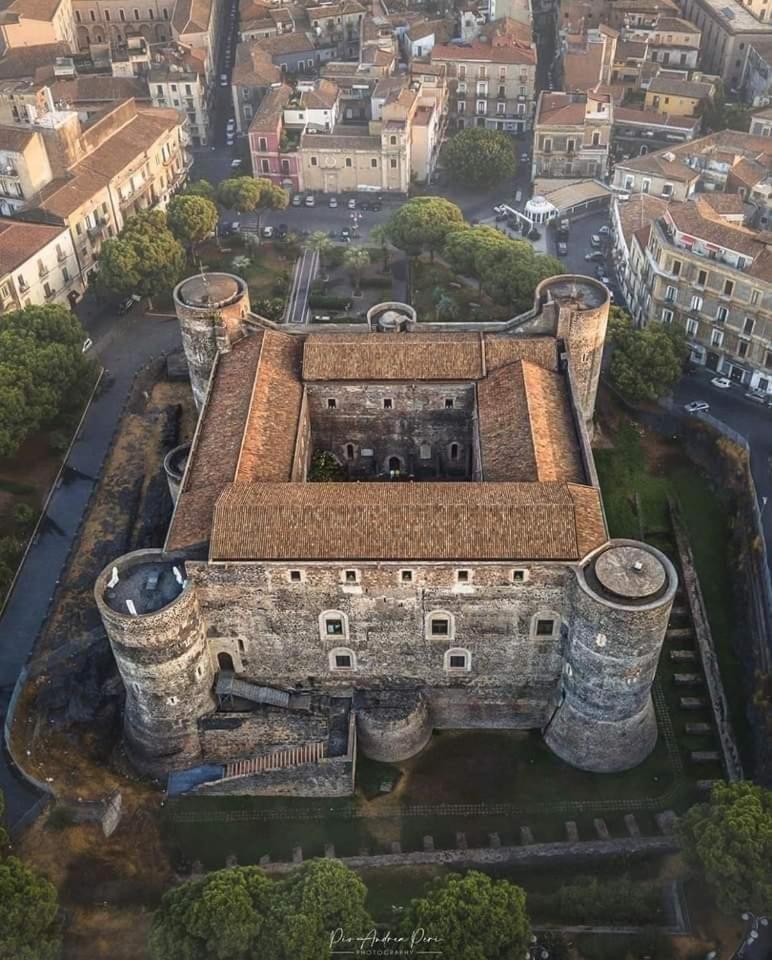 Villa La Piccola Grotta Ursino Aeroporto di Catania Fontana Rossa Esterno foto