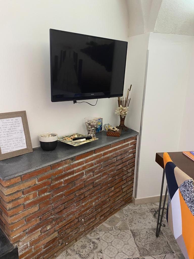 Villa La Piccola Grotta Ursino Aeroporto di Catania Fontana Rossa Esterno foto